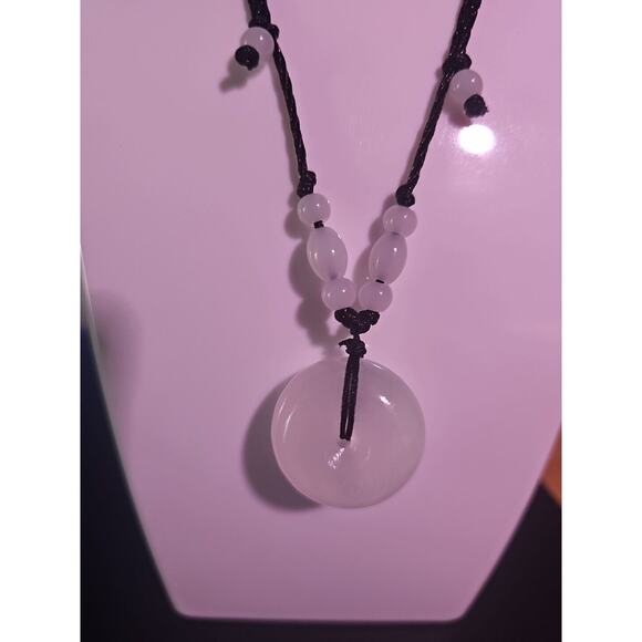 Beautiful! Natural Jade Peace Lucky Buckle Pendant Necklace Healing Adjustable - Picture 8 of 12